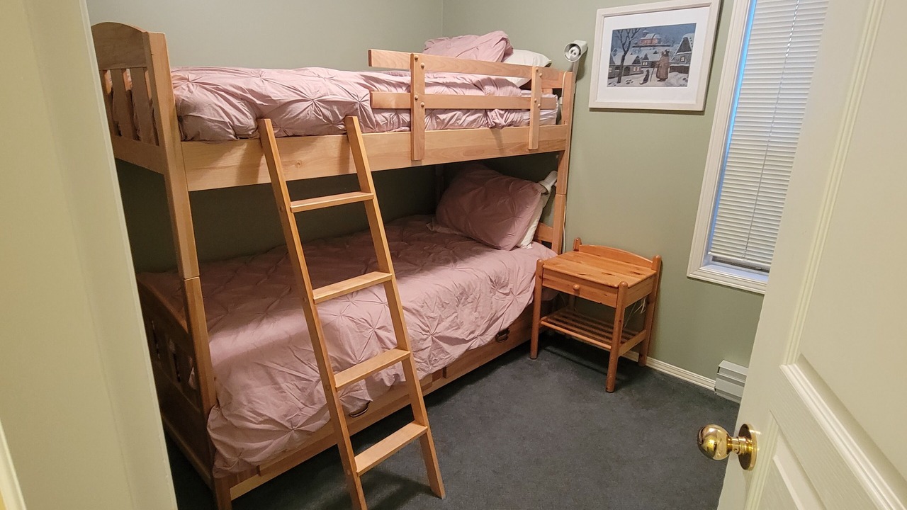 Photo of Bedroom in Courtenay