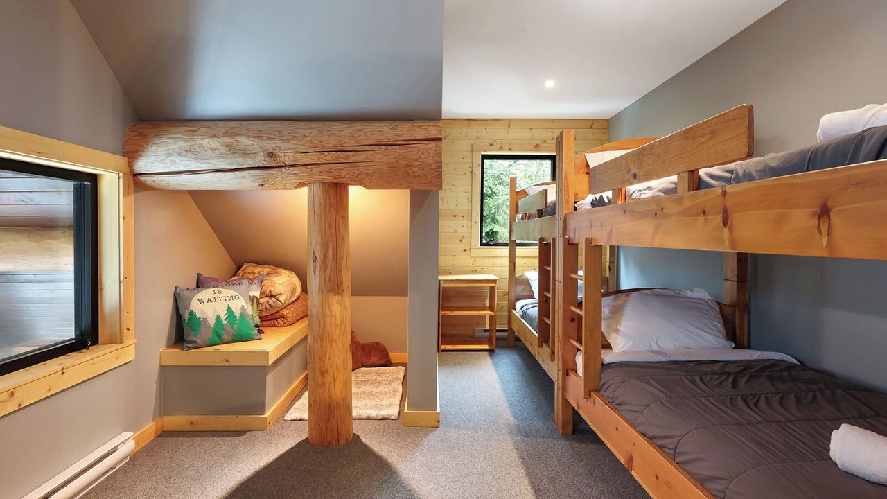 Photo of Bedroom in Courtenay