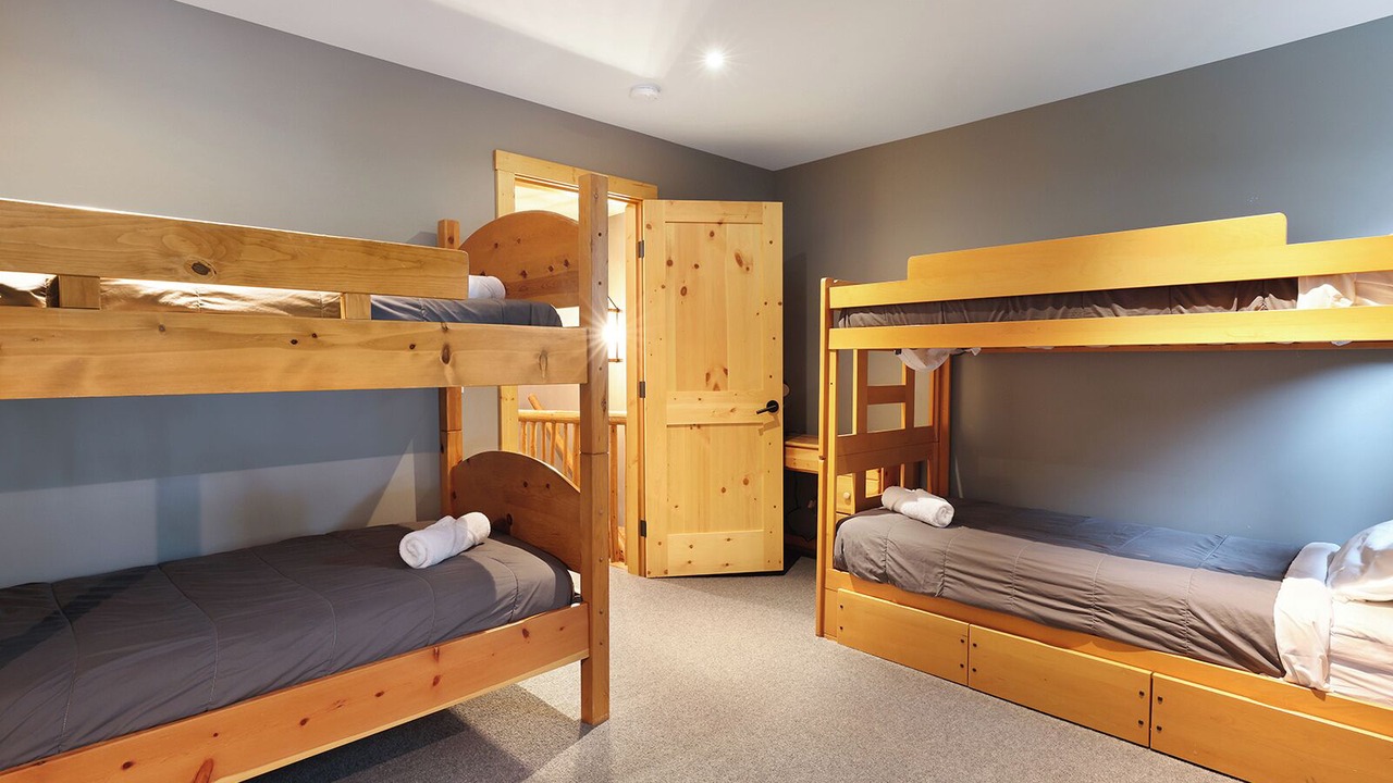Photo of Bedroom in Courtenay