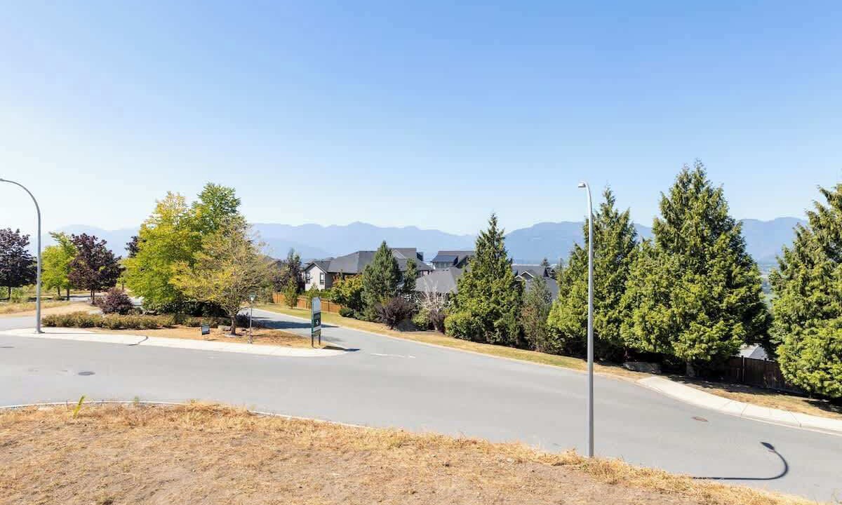 Photo of Others in Eastern Hillsides