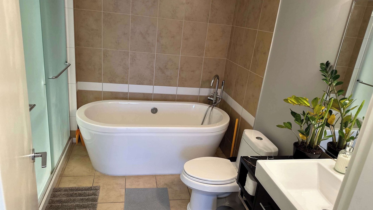 Photo of Bathroom in Crosstown