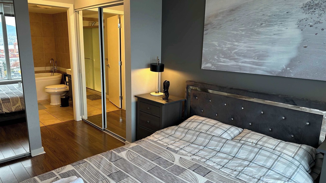 Photo of Bedroom in Crosstown