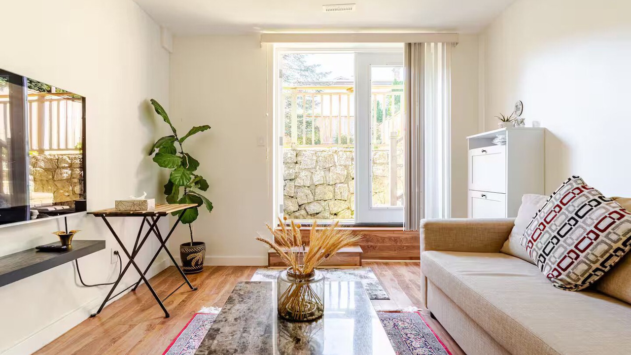 Photo of Livingroom in North Vancouver