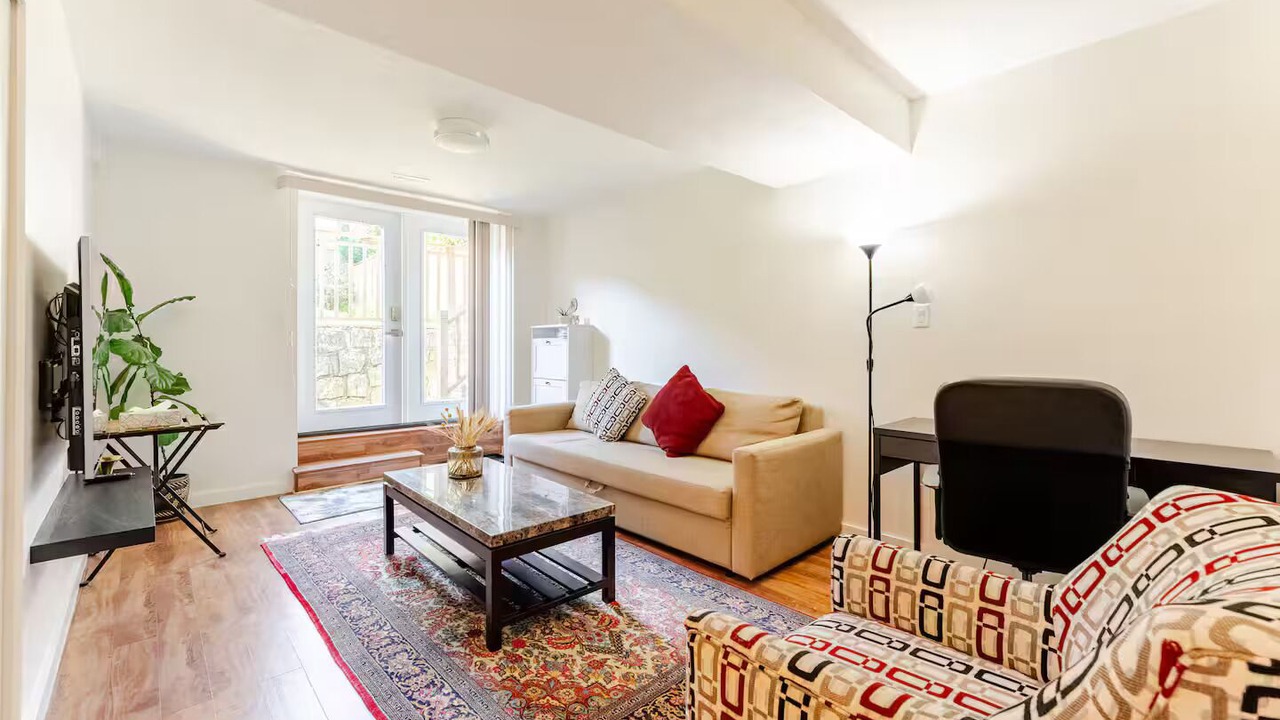 Photo of Livingroom in North Vancouver