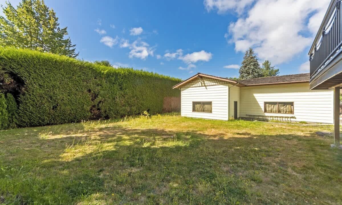 Photo of Outdoor in Oakridge