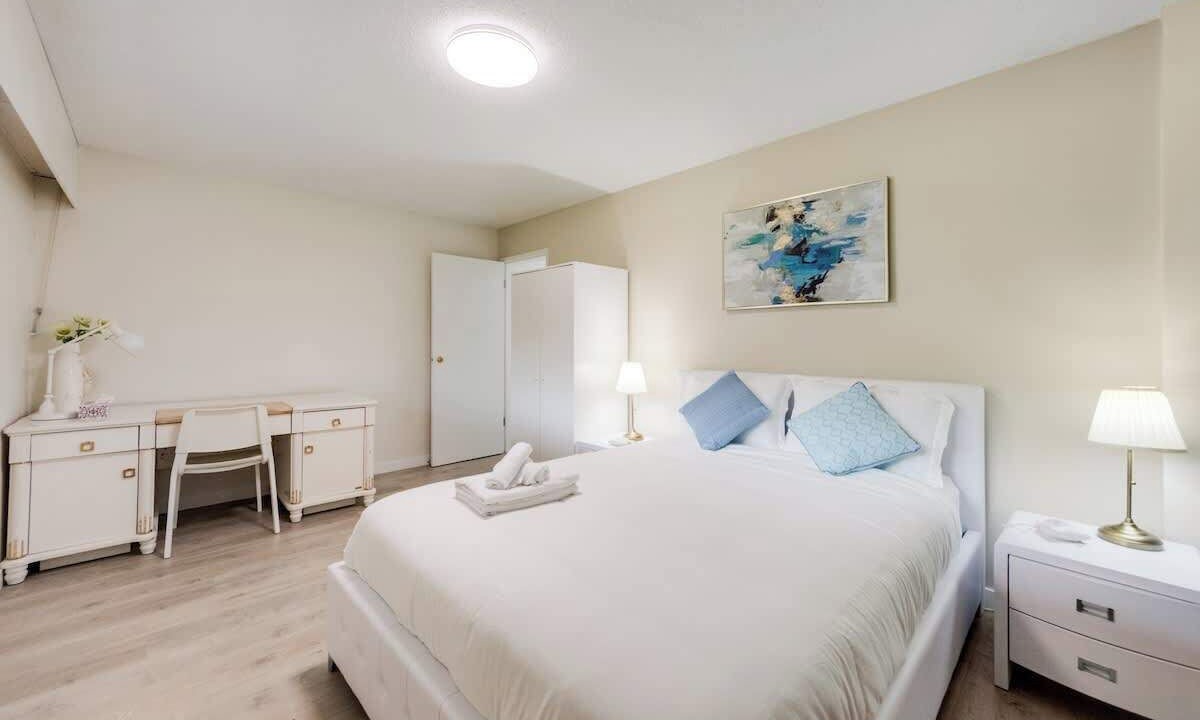 Photo of Bedroom in Oakridge