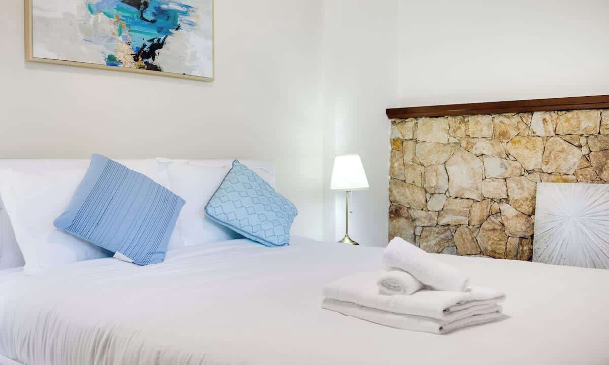 Photo of Bedroom in Oakridge