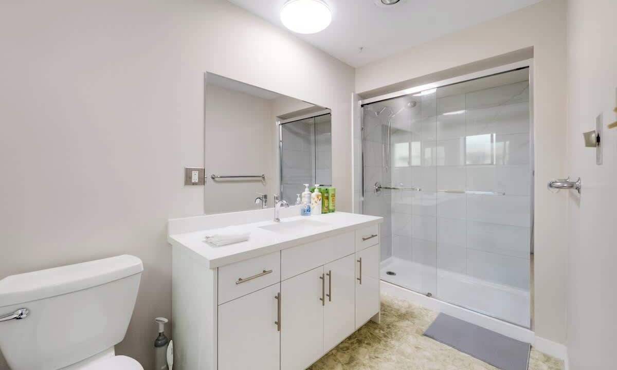 Photo of Bathroom in Oakridge