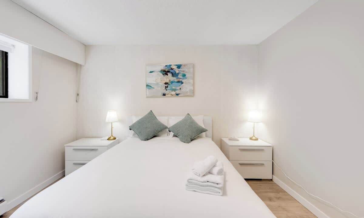 Photo of Bedroom in Oakridge