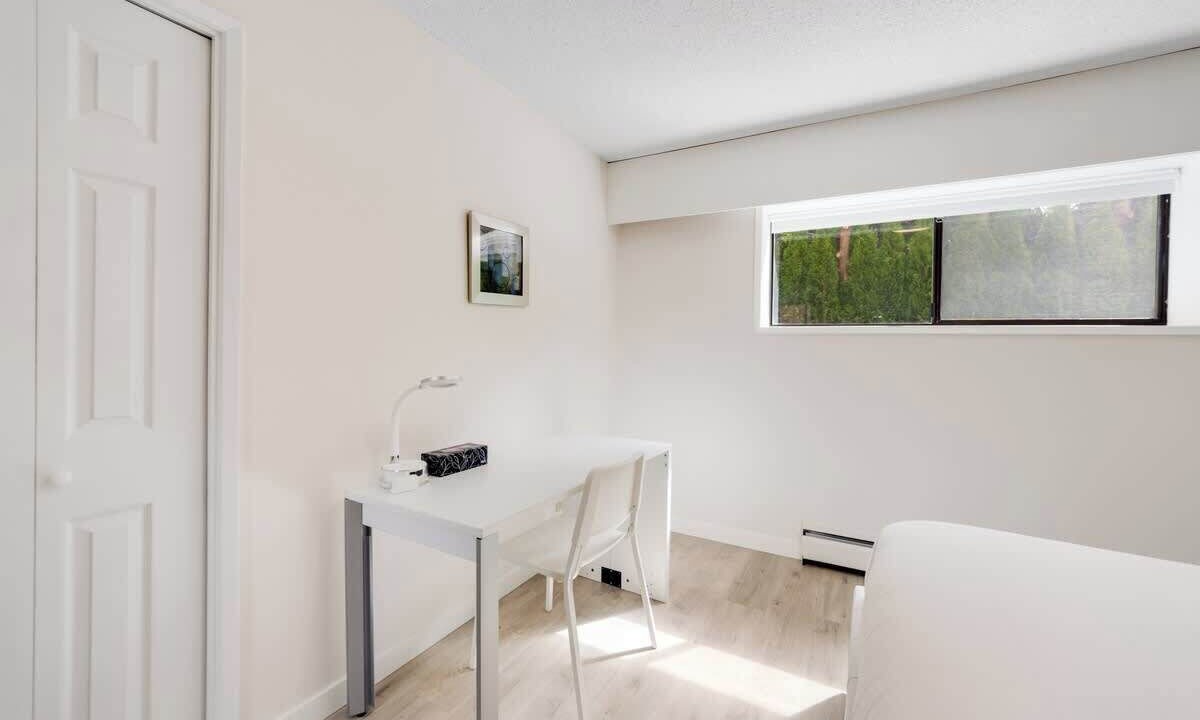 Photo of Bedroom in Oakridge