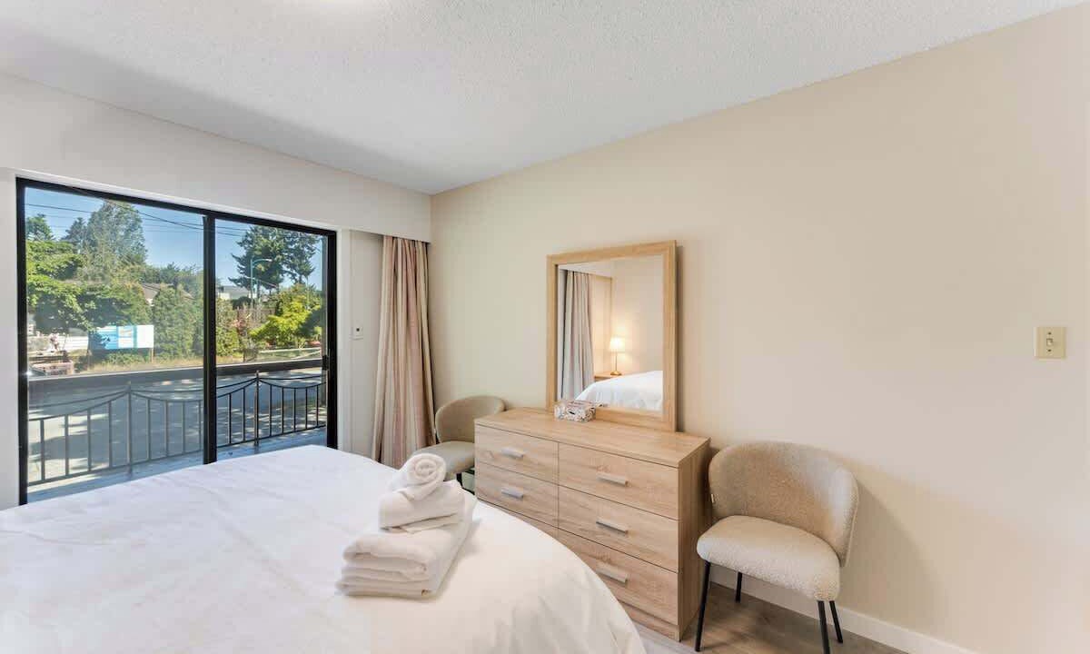 Photo of Bedroom in Oakridge