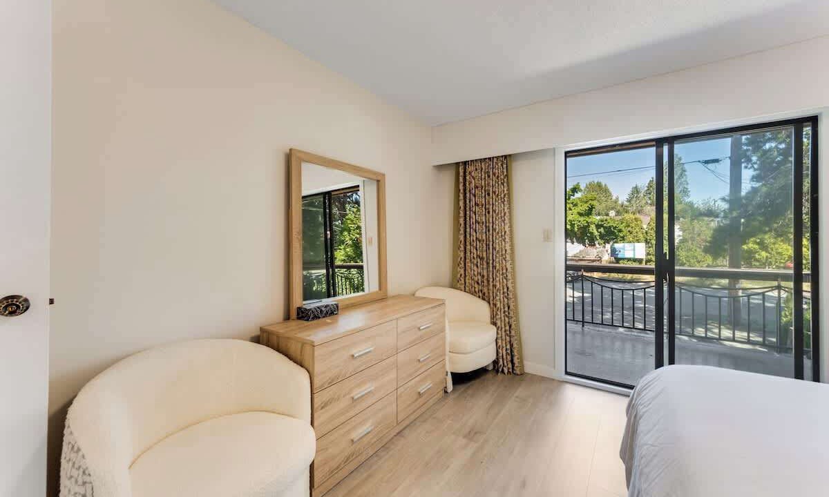 Photo of Bedroom in Oakridge