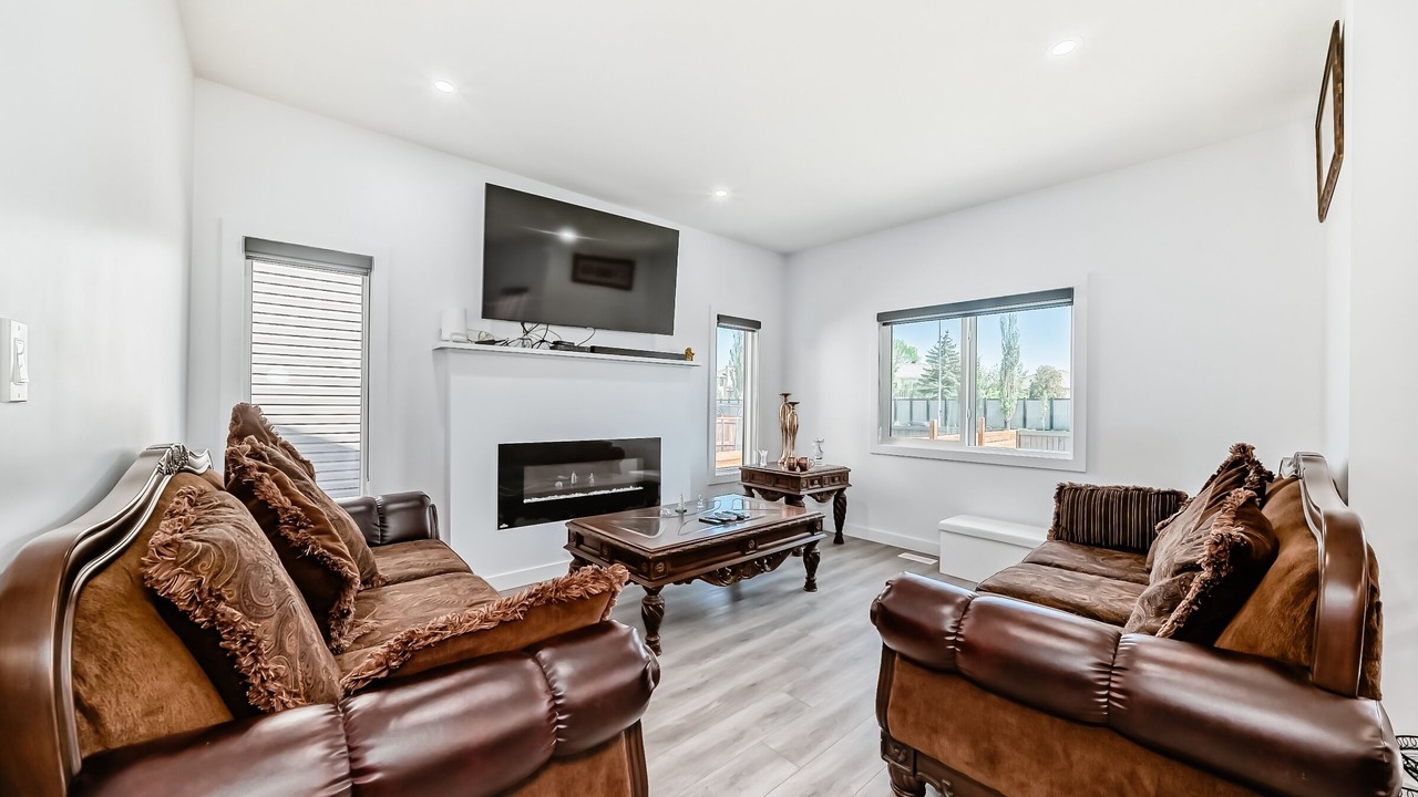 Photo of Livingroom in Leduc