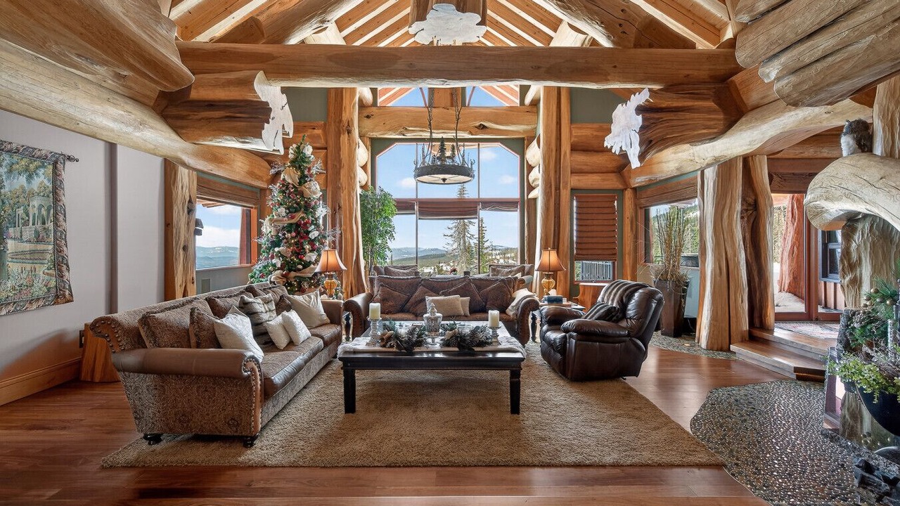 Photo of Livingroom in Big White Ski Resort