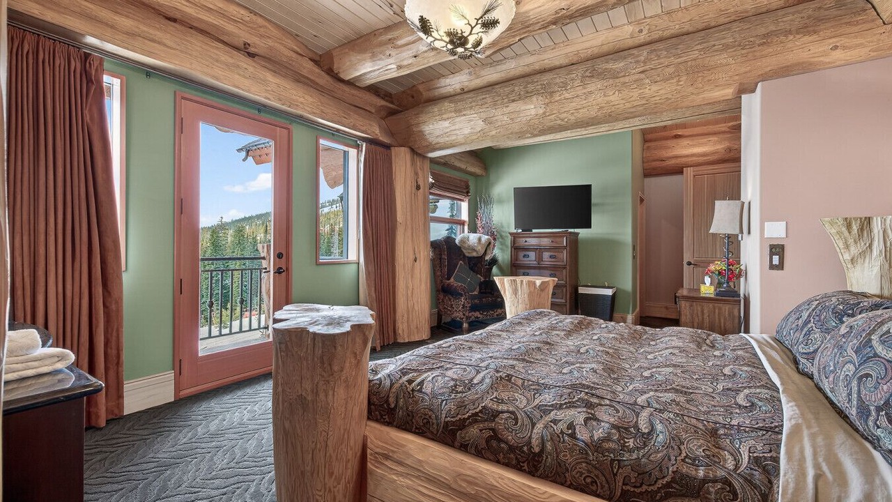 Photo of Bedroom in Big White Ski Resort
