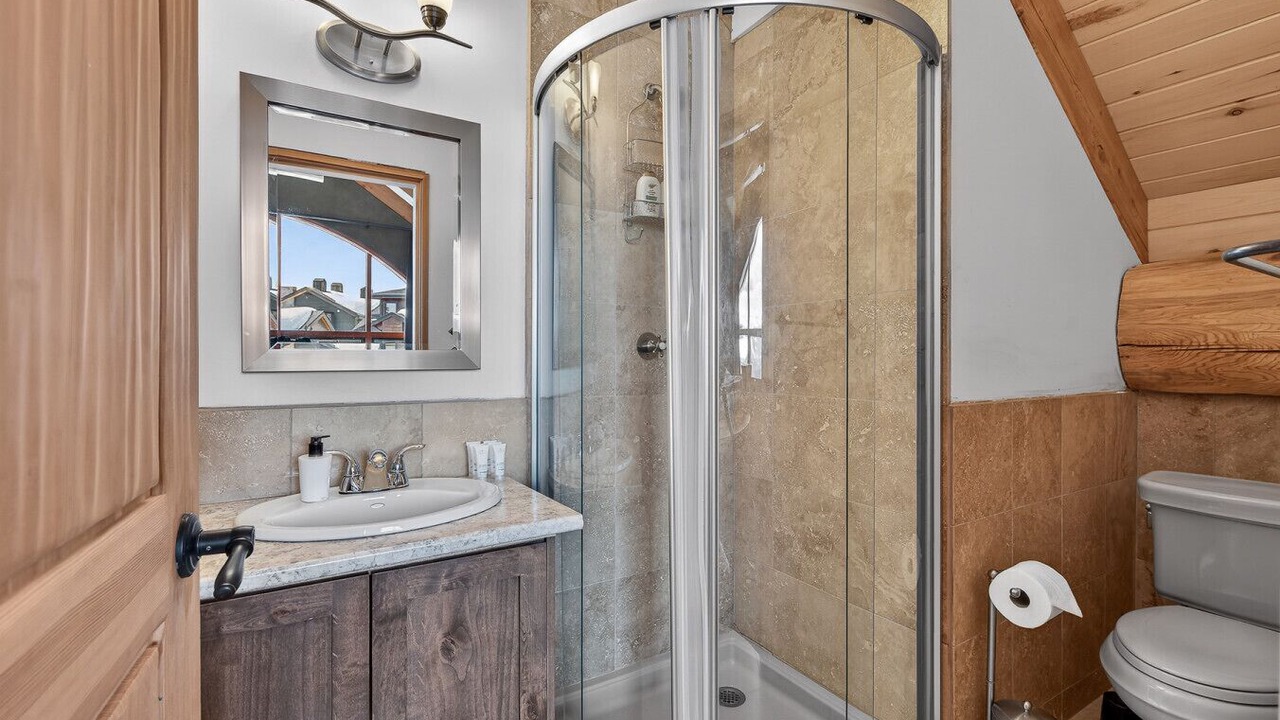 Photo of Bathroom in Big White Ski Resort