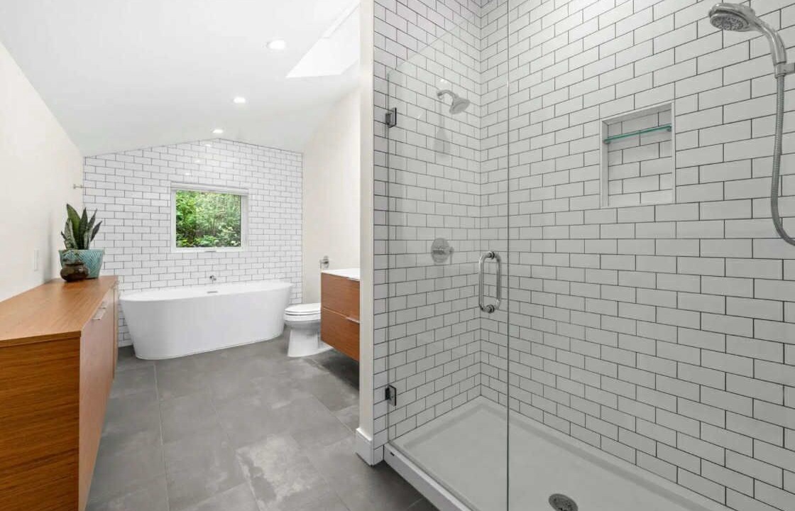 Photo of Bathroom in Deep Cove