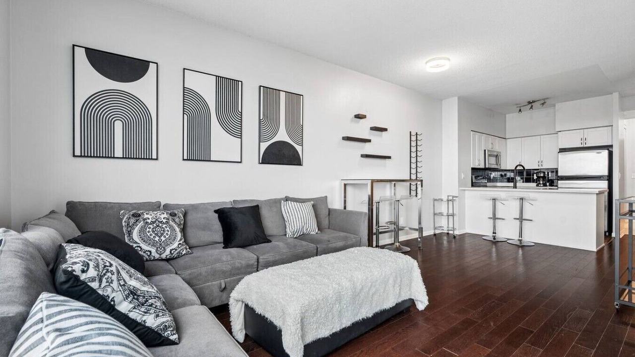 Photo of Livingroom in Fort York