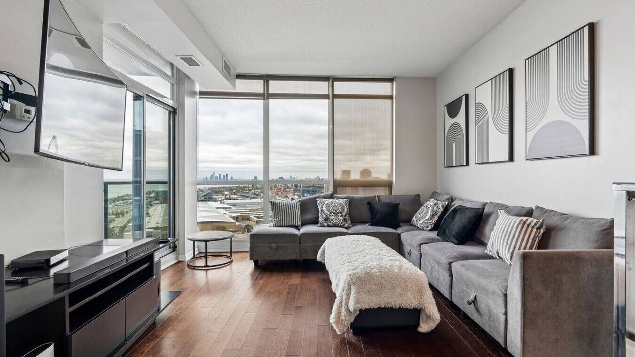Photo of Livingroom in Fort York