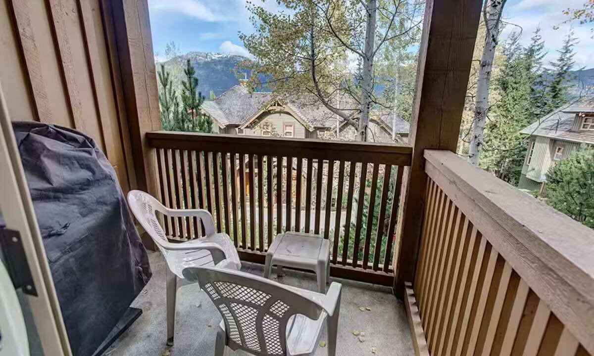 Photo of Outdoor in Upper Village