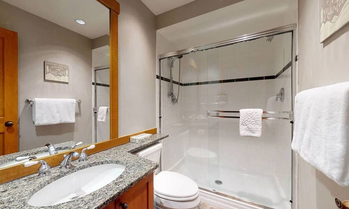 Photo of Bathroom in Upper Village