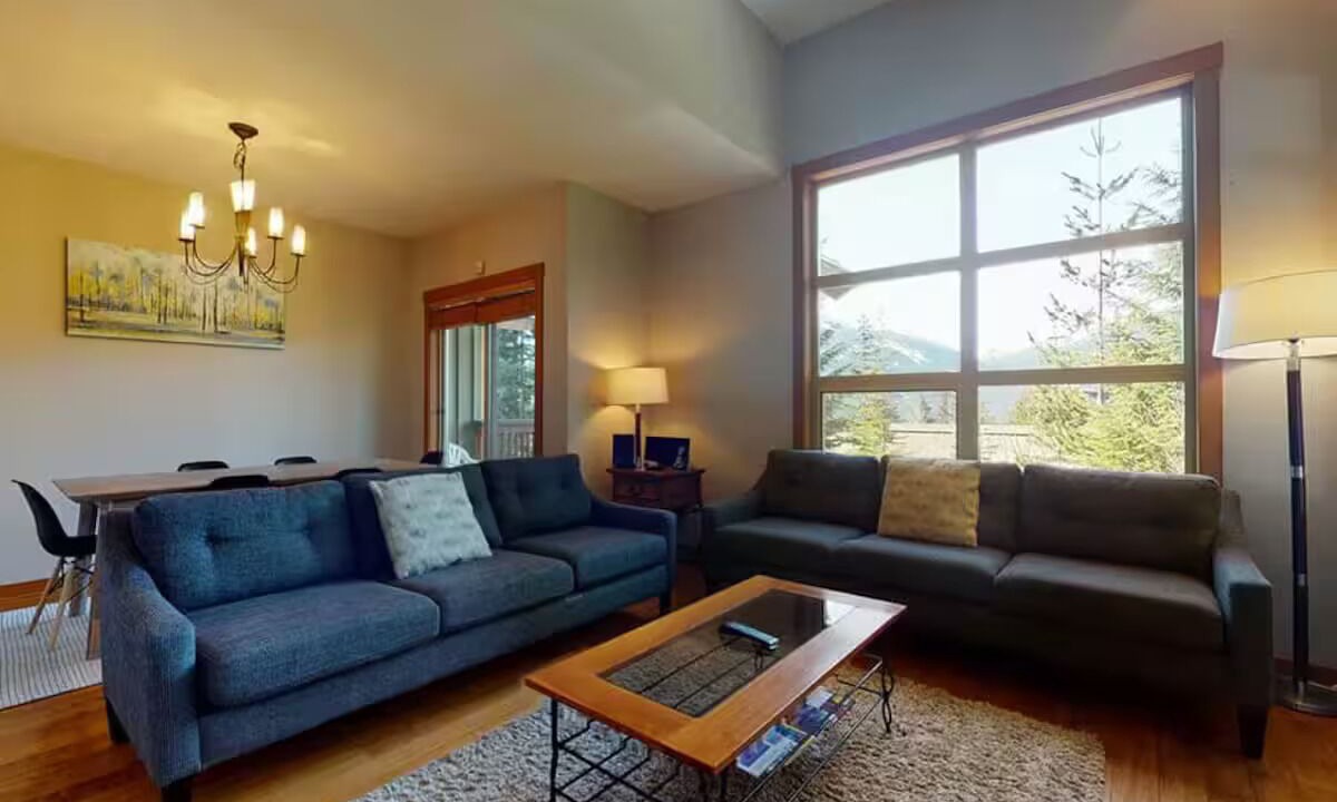 Photo of Livingroom in Upper Village