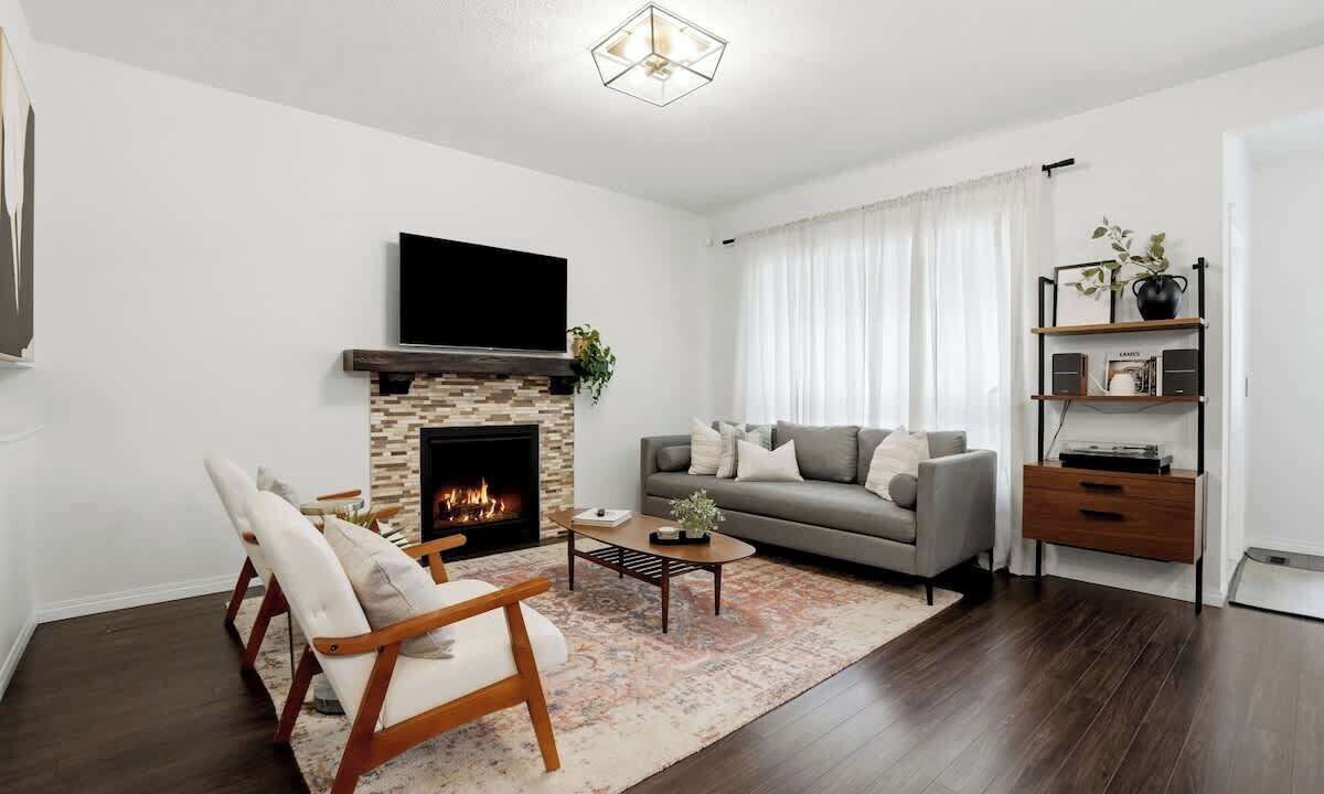 Photo of Livingroom in Cranston