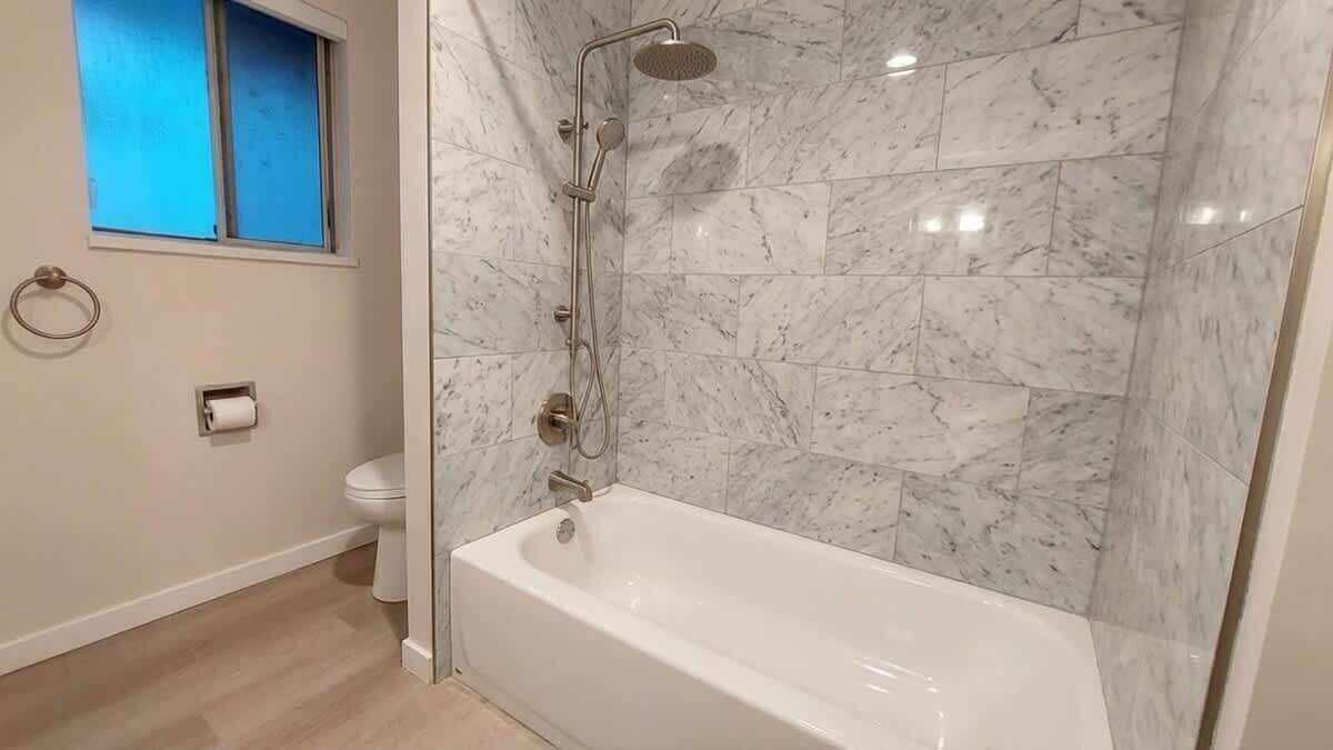 Photo of Bathroom in Knight