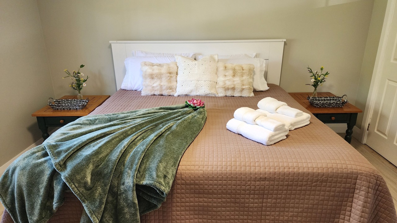 Photo of Bedroom in Victoria Harbour