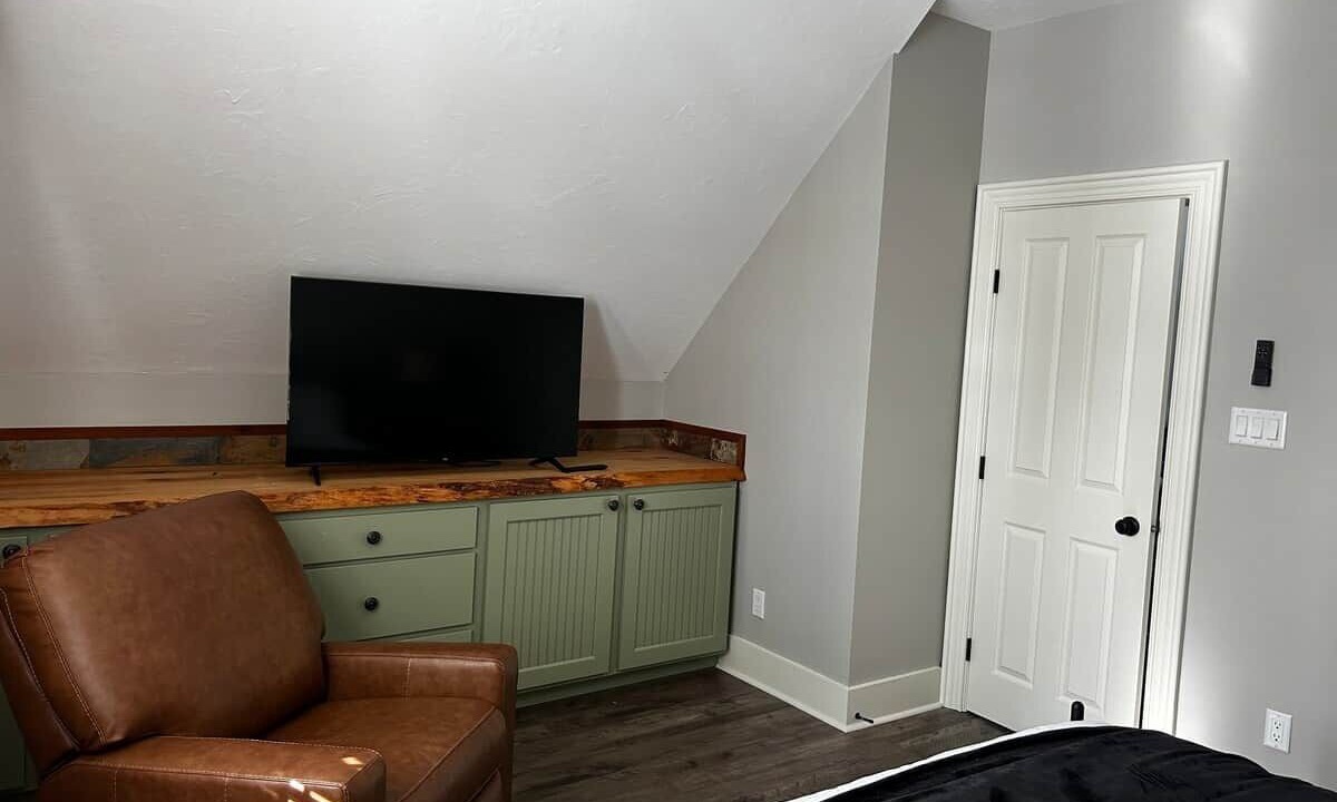 Photo of Bedroom in Fowler Lake