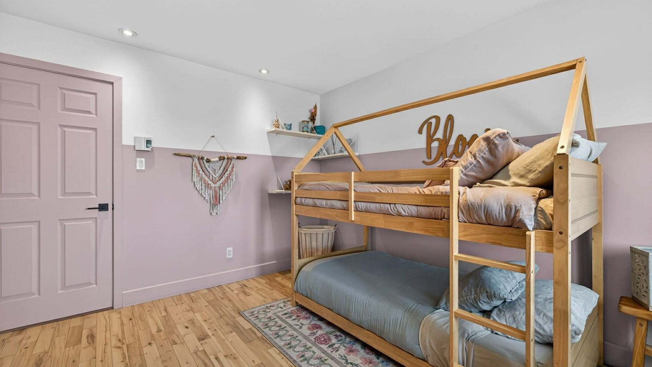 Photo of Bedroom in Saint-Mathieu-de-Beloeil