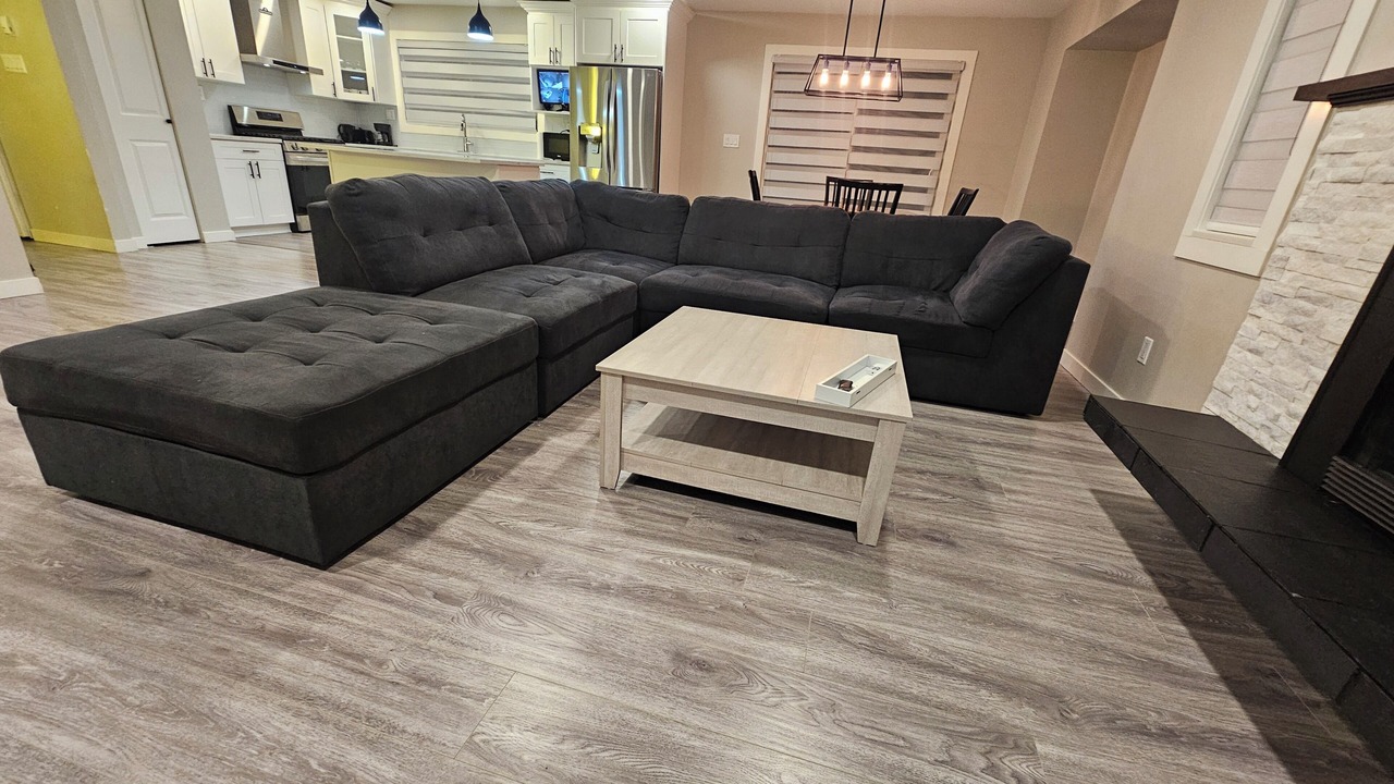 Photo of Livingroom in Maple Ridge