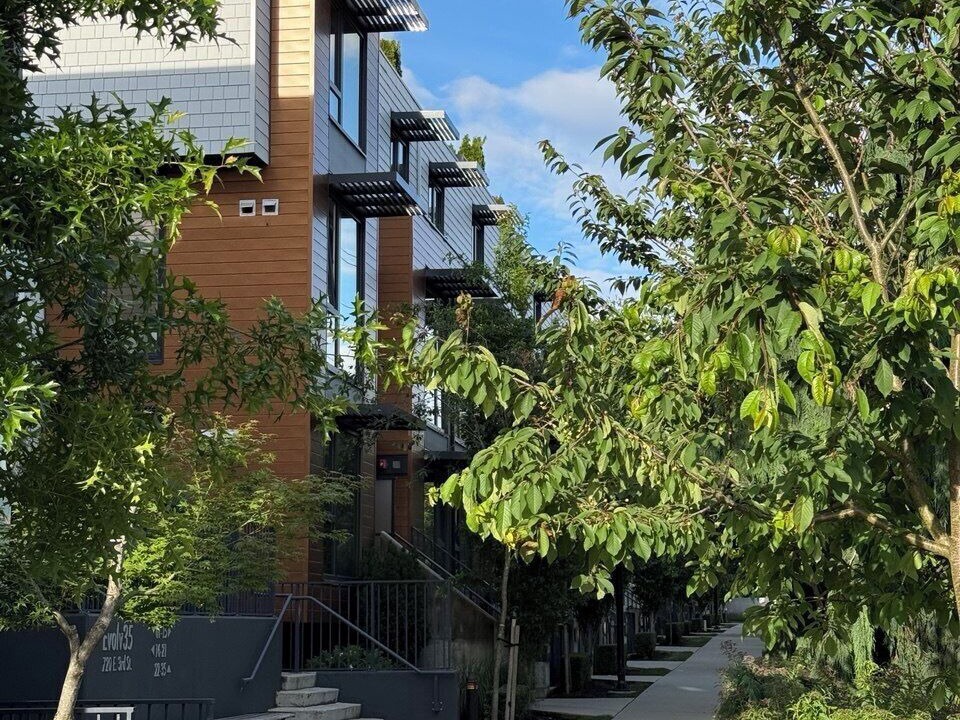 Photo of Outdoor in Lower Lonsdale