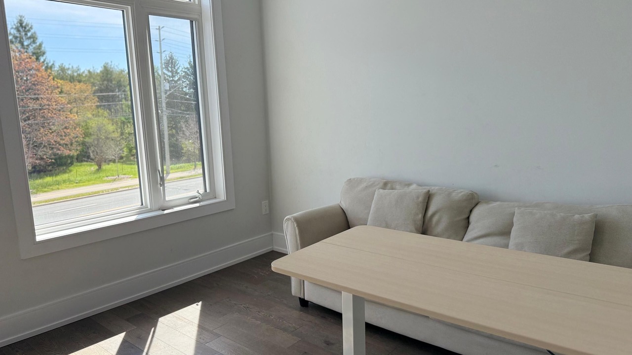 Photo of Livingroom in Elder Mills