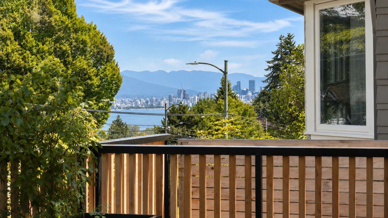 Photo of Outdoor in West Point Grey