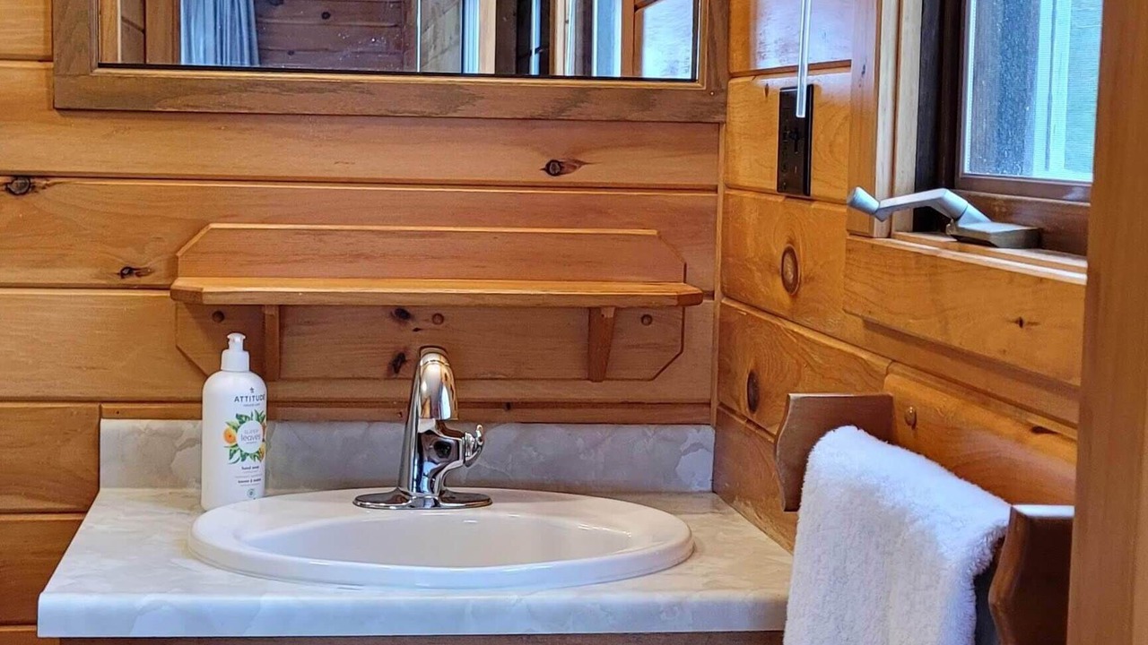Photo of Bathroom in Carling