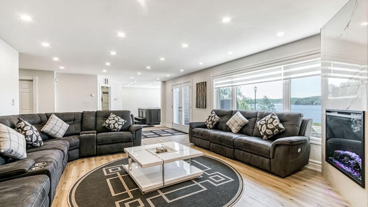 Photo of Livingroom in Sudbury