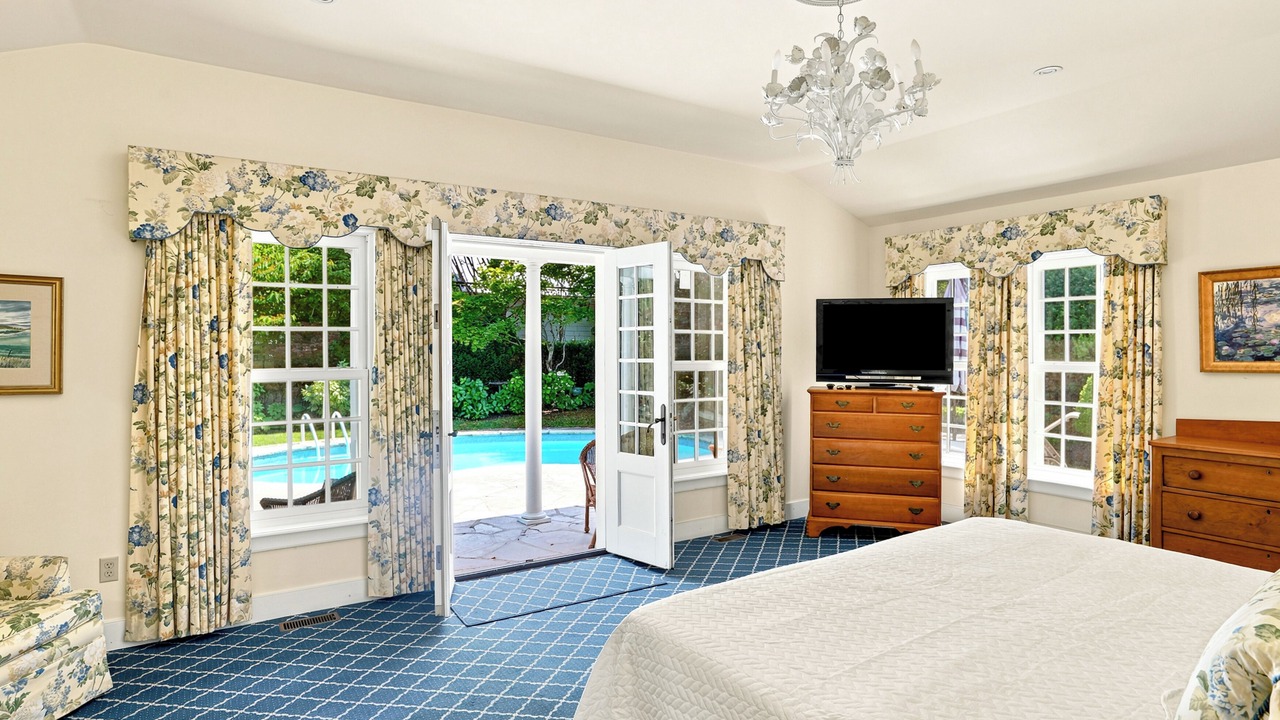 Photo of Bedroom in Old Town Historic District