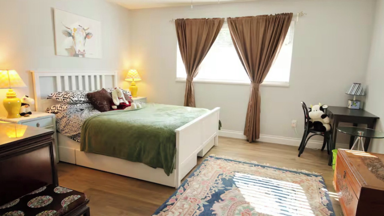 Photo of Bedroom in Surrey Newton