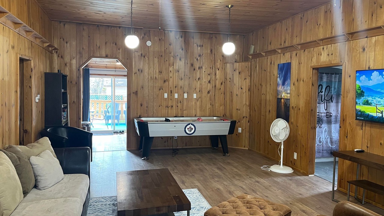 Photo of Livingroom in Winnipeg Beach