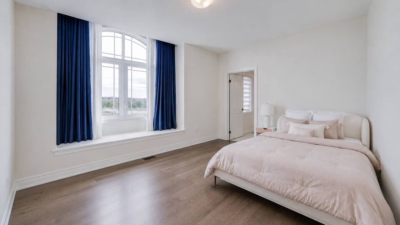 Photo of Bedroom in East Gwillimbury