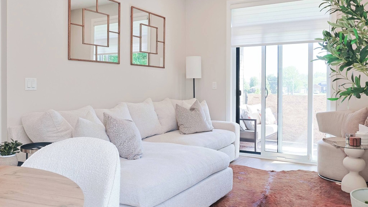 Photo of Livingroom in Mount Forest