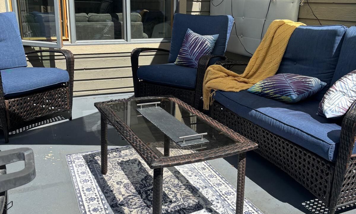 Photo of Patio Balcony in East Kootenay