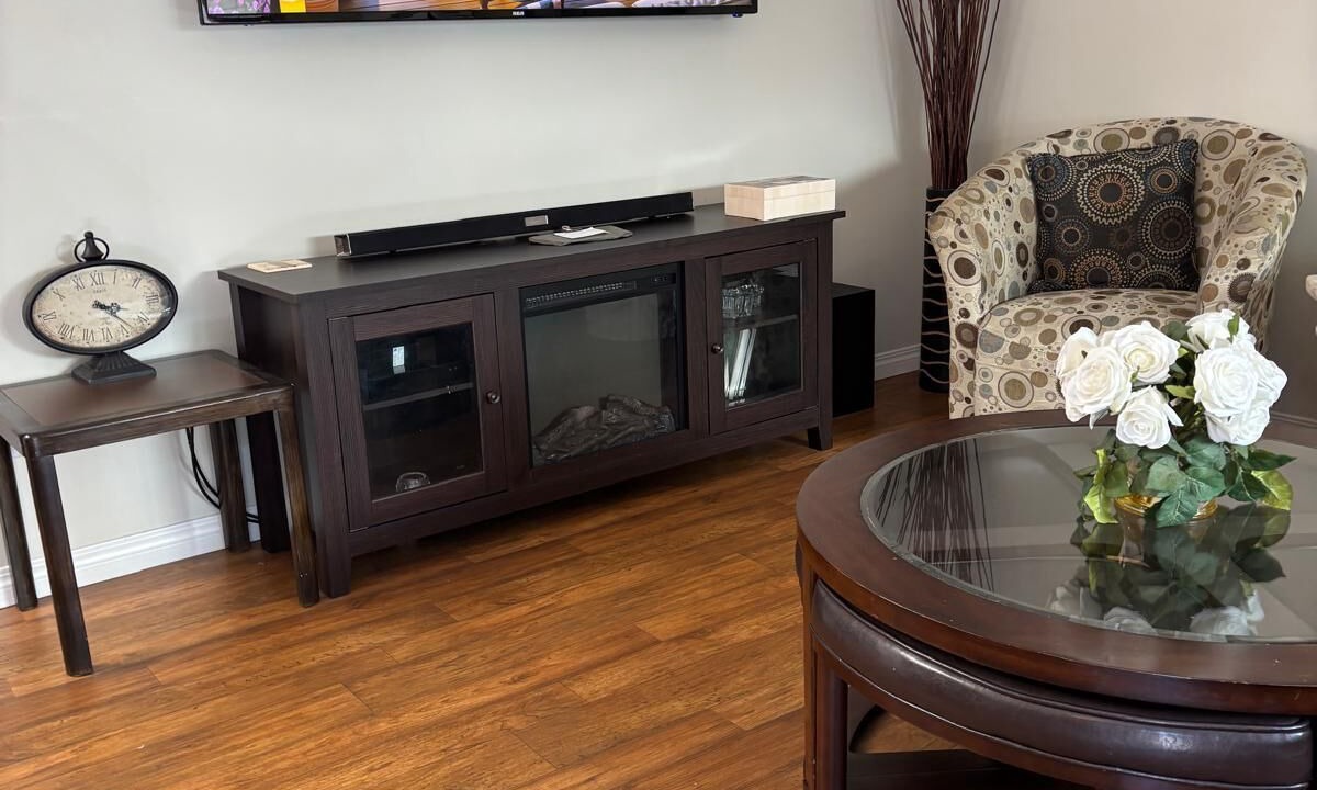 Photo of Livingroom in East Kootenay