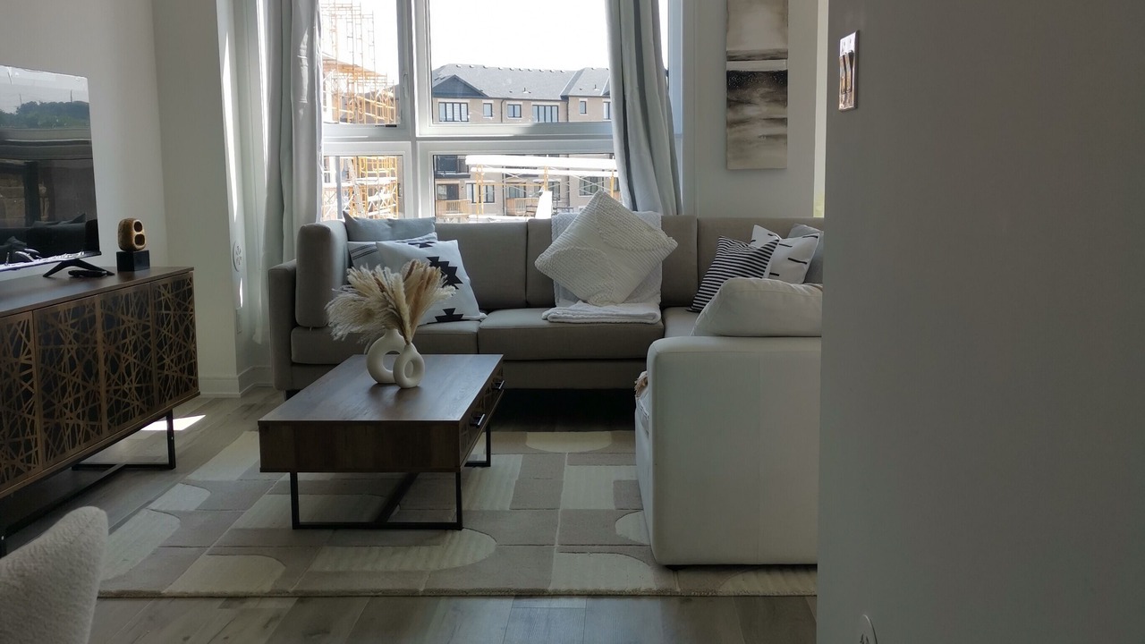 Photo of Livingroom in Barrie