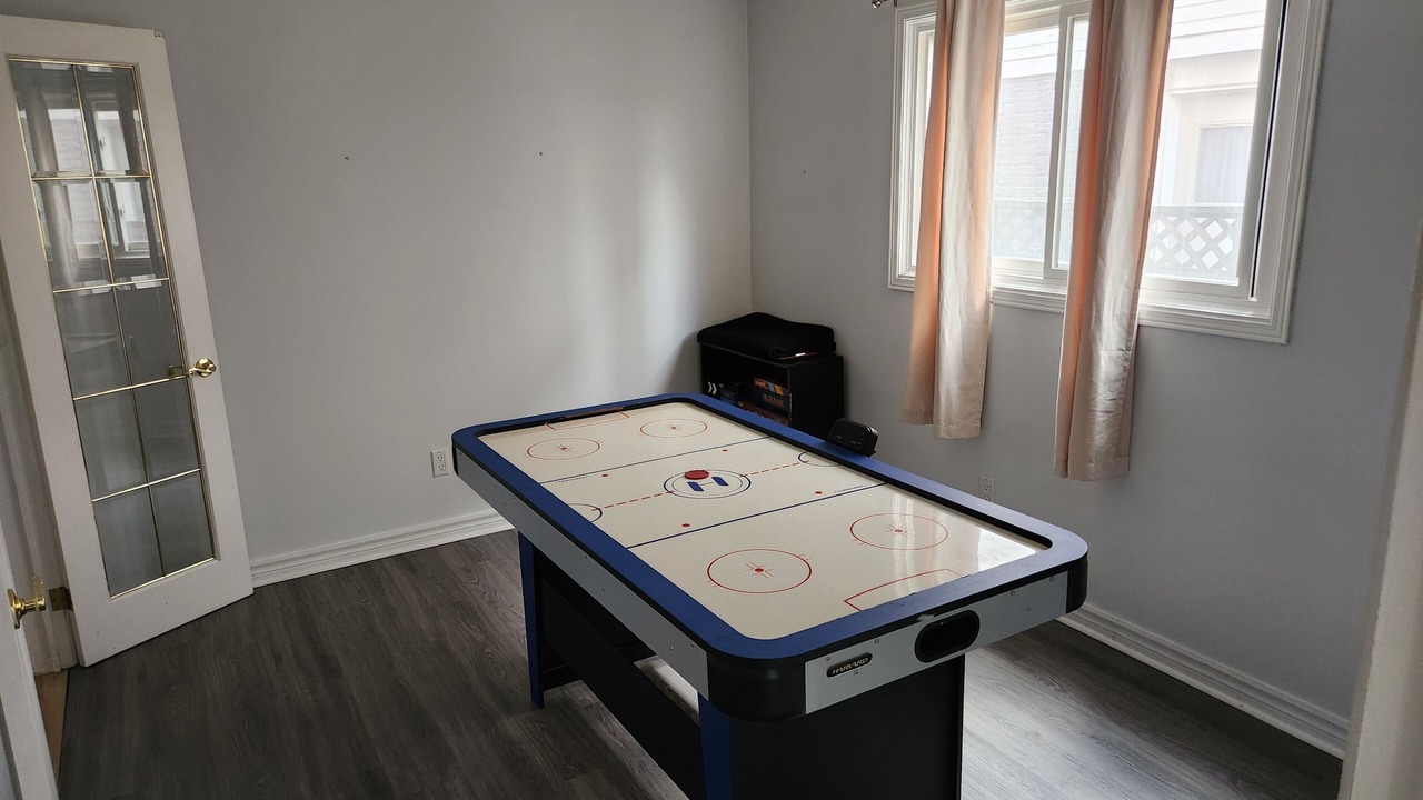 Photo of Bedroom in Lisgar