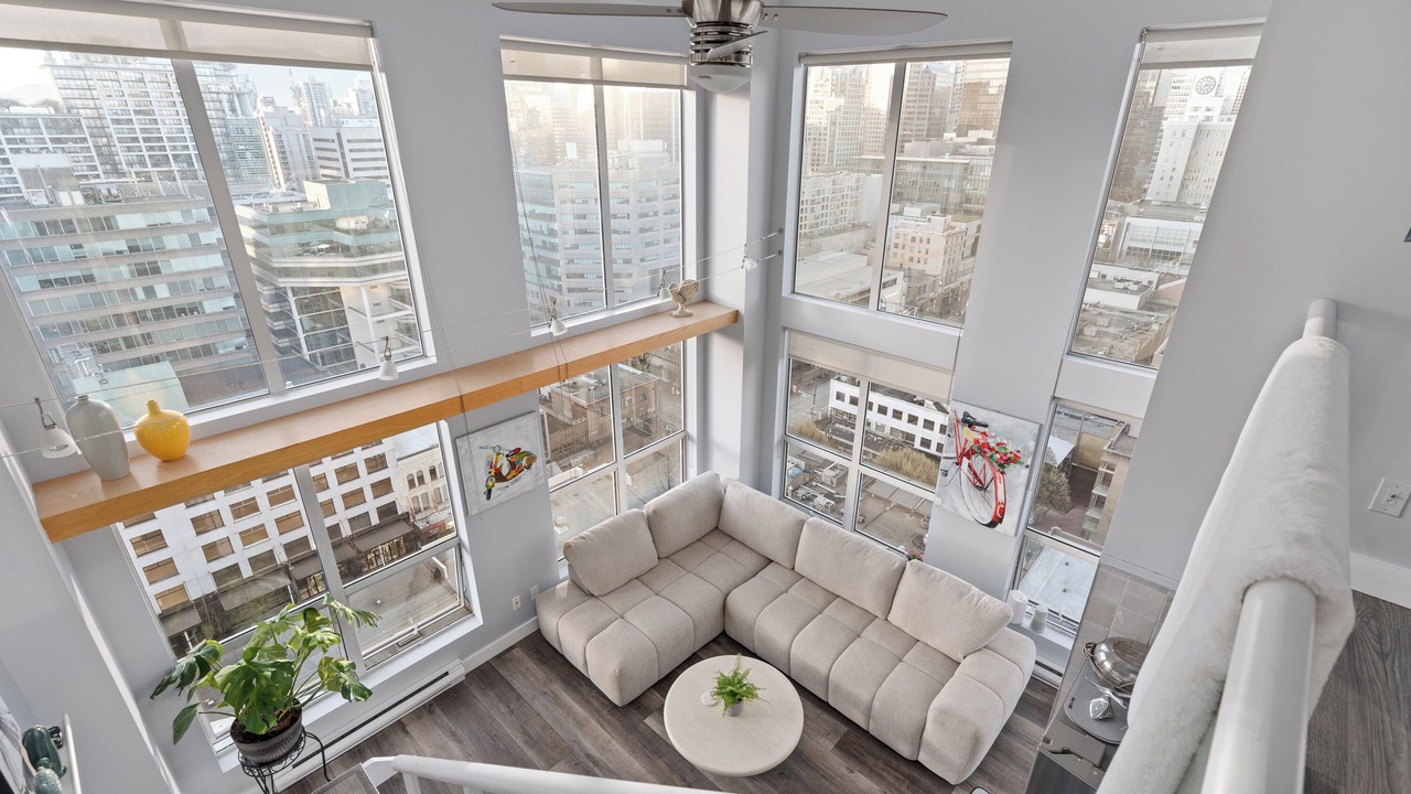 Photo of Livingroom in Downtown Vancouver