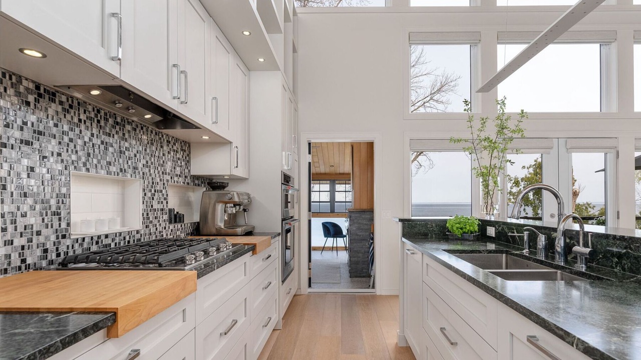 Photo of Kitchen in Oro-Medonte