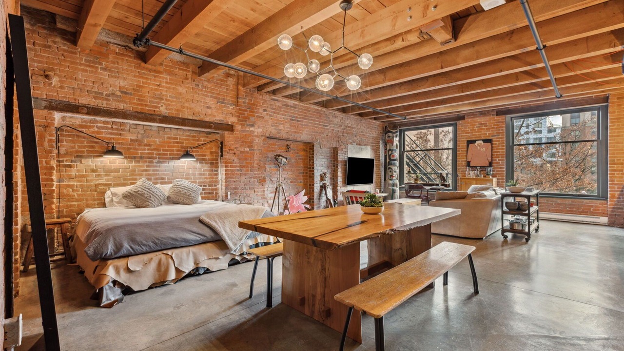 Photo of Bedroom in Chinatown