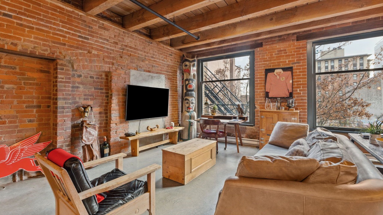 Photo of Livingroom in Chinatown